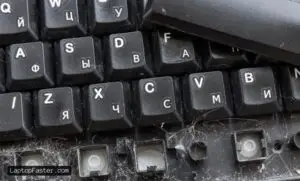 How-to-Clean-Laptop-Keyboard-Under-Keys